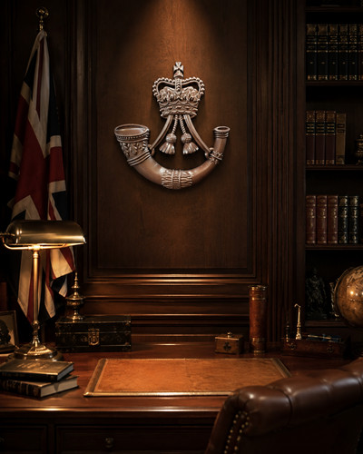 The rifles queen crown - crown, cap