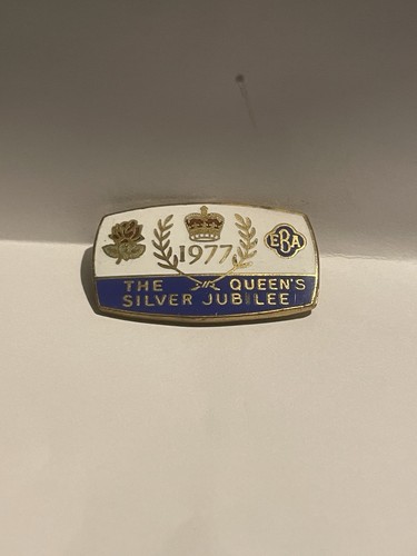 The queens silver - jubilee, 1977