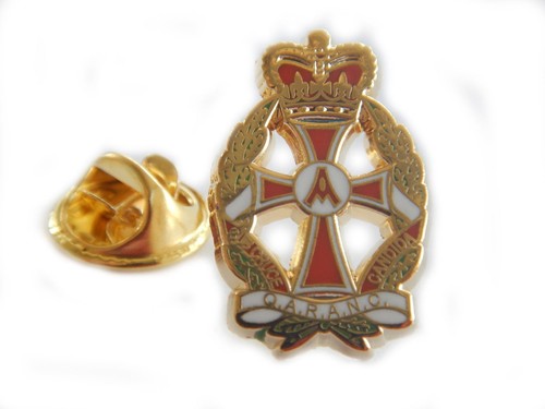 Qaranc lapel pin badge queen - lapel,