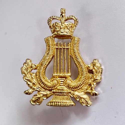 Queen crown british army - crown,