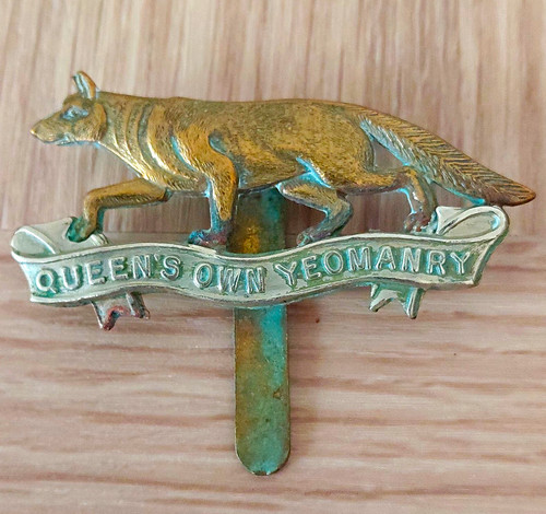 Queen own yeomanry cap - yeomanry, badge